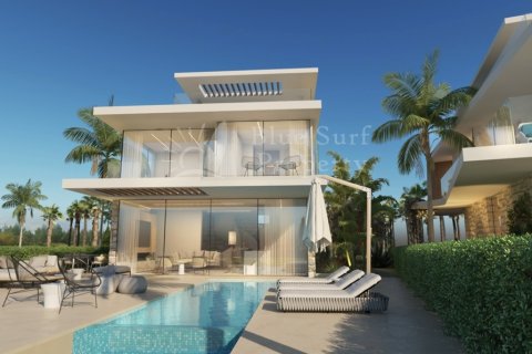 5 dormitorios Villa en Famagusta, Cyprus No. 36517 3