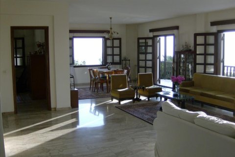 4 bedrooms Villa in Thessaloniki, Greece No. 50168 13