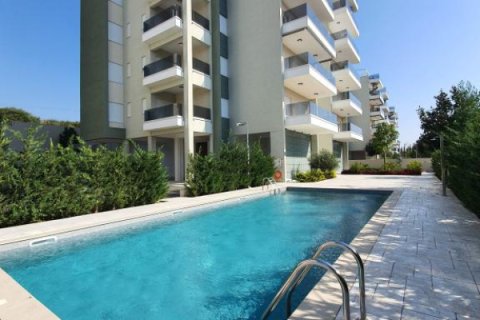 3 dormitorios Apartment en Limassol, Cyprus No. 51392 1