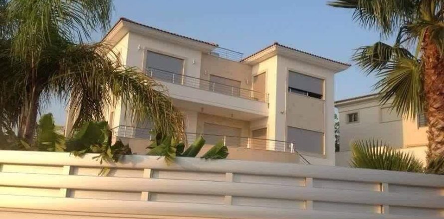 5 bedrooms Villa in Limassol, Cyprus No. 62387