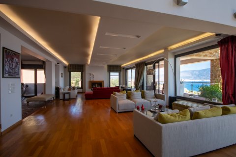 6 bedrooms Villa in Volos, Greece No. 62385 9