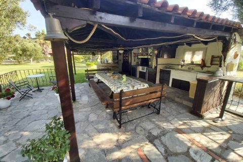 200m² Negocio en Chalkidiki, Greece No. 56259 8