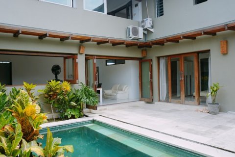 4 bedrooms Villa in Kerobokan, Indonesia No. 23210 1