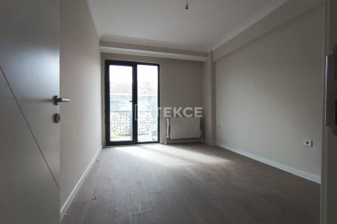 3+1 Apartment in Istanbul, Turkey No. 11638 11