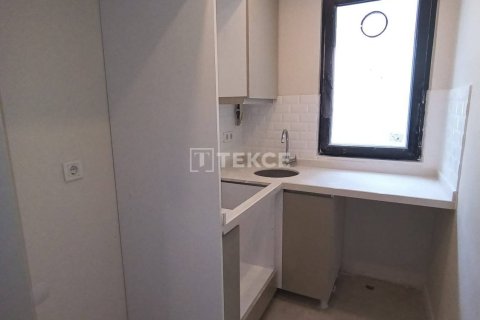 3+1 Apartment in Istanbul, Turkey No. 11638 7