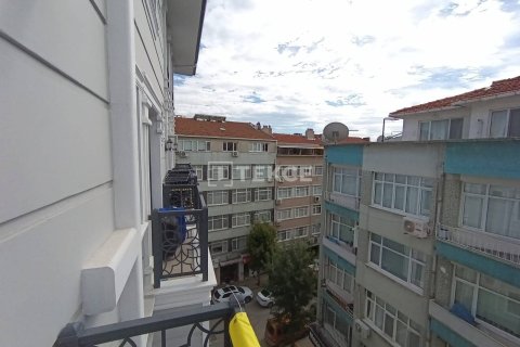 3+1 Apartment in Istanbul, Turkey No. 11638 16