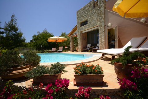 4 bedrooms Villa in Peloponnese, Greece No. 49680 7