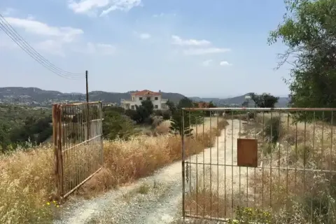 8 bedrooms House in Apesia, Cyprus No. 30411 1