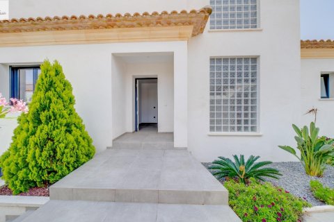 5 bedrooms Villa in Calpe, Spain No. 26596 6