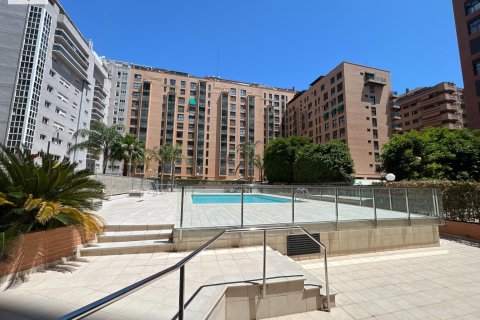 2 bedrooms Penthouse in Valencia, Spain No. 27723 7