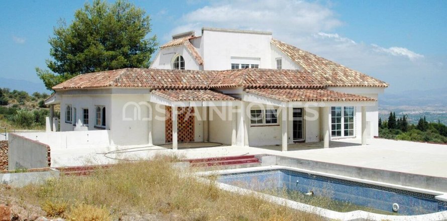 9 bedrooms Villa in Alhaurin el Grande, Spain No. 25676