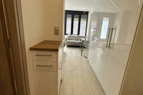 2 chambres Appartement à Piraeus, Greece No. 54548 14