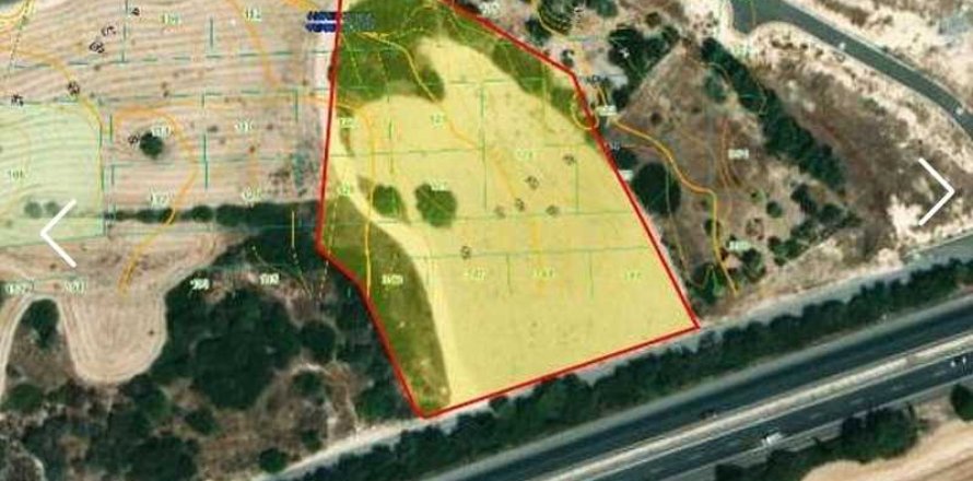 8731m² Land en Agios Tychonas, Cyprus No. 66007