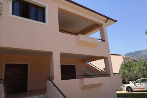 4 bedrooms House in Loutraki, Greece No. 57197 2