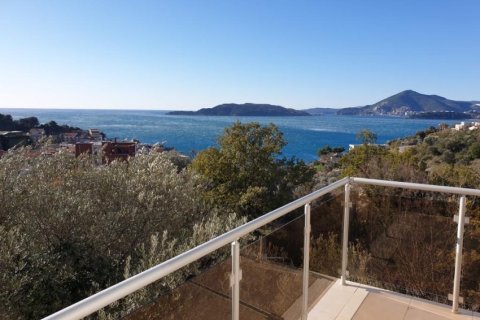 2 bedrooms Apartment in Budva, Montenegro No. 66833 4