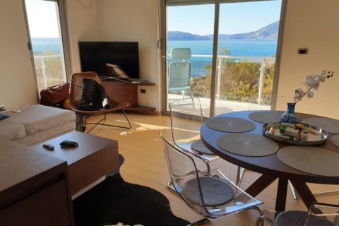 2 chambres Appartement à Budva, Montenegro No. 66833 2