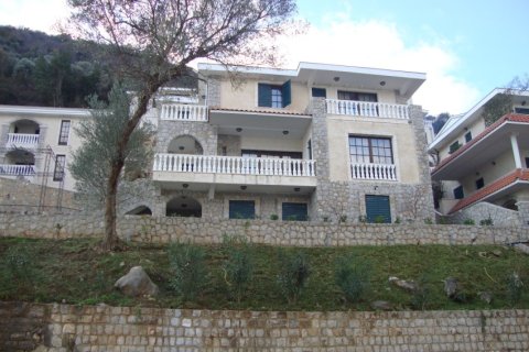 4 bedrooms House in Kotor, Montenegro No. 66834 2