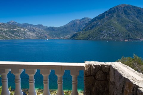 4 bedrooms House in Kotor, Montenegro No. 66834 14