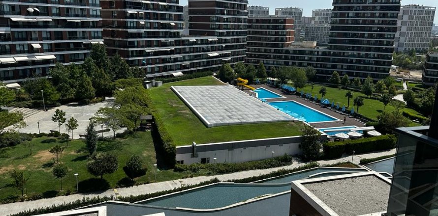 3+1 Appartement à Küçükçekmece, Turkey No. 15009