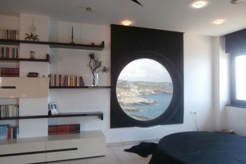 2 bedrooms Villa in Chania, Greece No. 24035 16