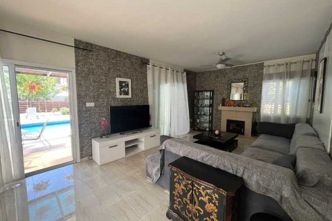 4 bedrooms Villa in Empa, Cyprus No. 47059 4