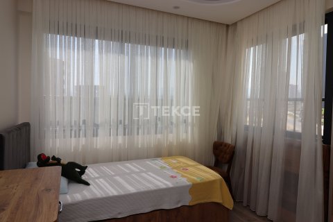 4+1 Apartment en Mezitli, Turkey No. 23667 23