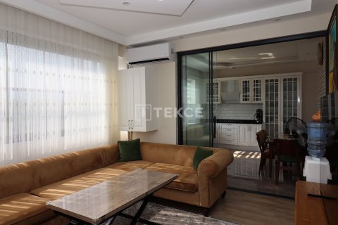 4+1 Apartment en Mezitli, Turkey No. 23667 17