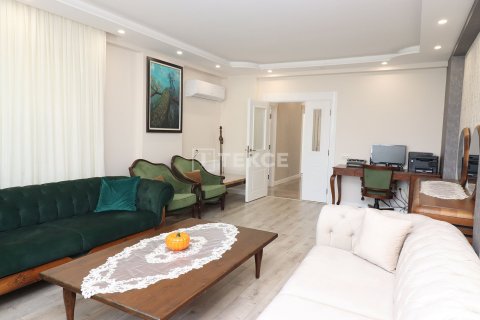 4+1 Apartment en Mezitli, Turkey No. 23667 19