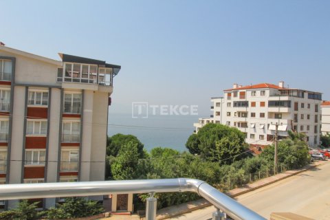 5+2 Apartment en Yalova, Turkey No. 16554 9