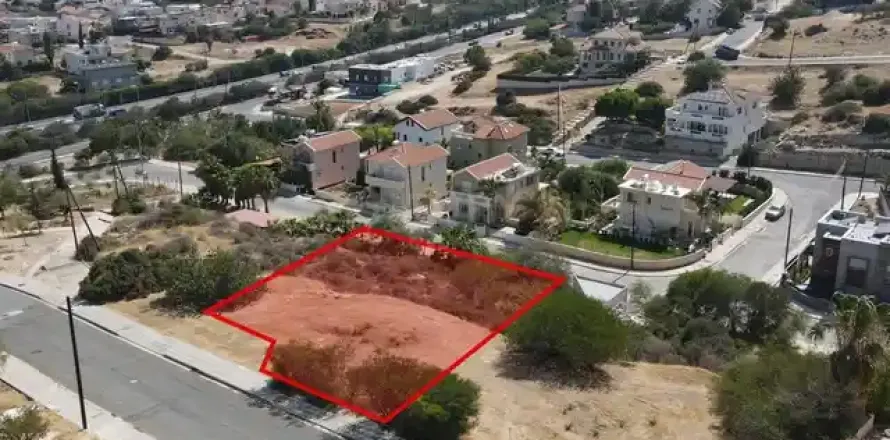 1300m² Land in Germasogeia, Cyprus No. 41448