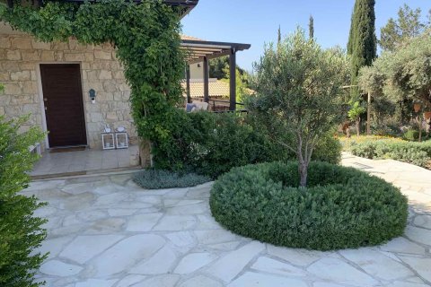 3 bedrooms Villa in Paphos, Cyprus No. 37475 7