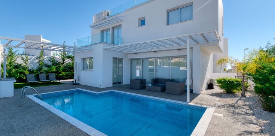 3 bedrooms Villa in Ayia Napa, Cyprus No. 36718