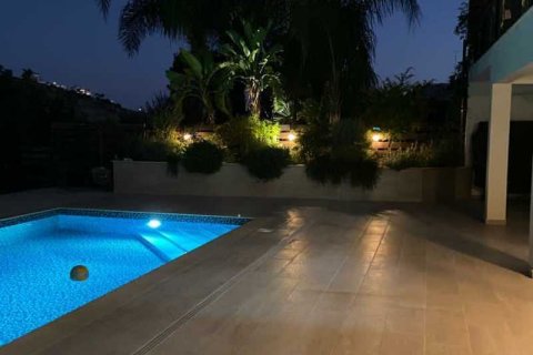 4 bedrooms Villa in Germasogeia, Cyprus No. 66512 3