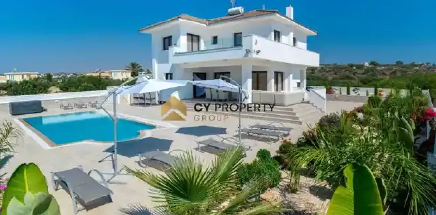 4 bedrooms House in Ayia Napa, Cyprus No. 40173