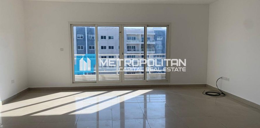 2 bedrooms Apartment in Al Reef, UAE No. 6171