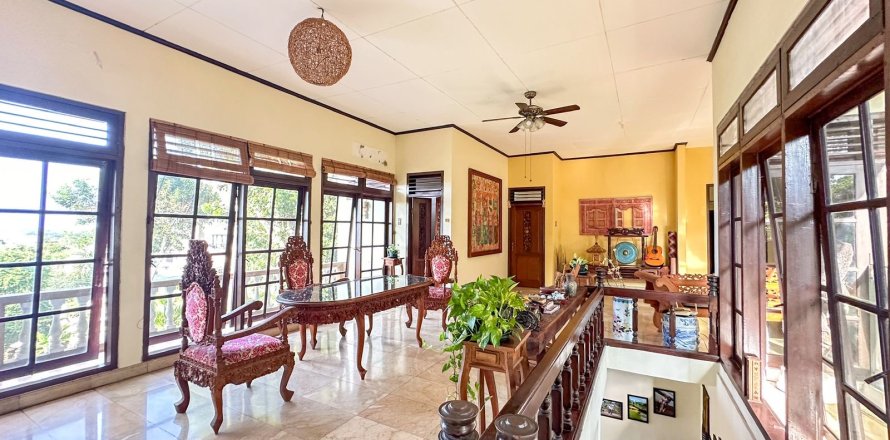 5 bedrooms Villa in Nusa Dua, Indonesia No. 23485