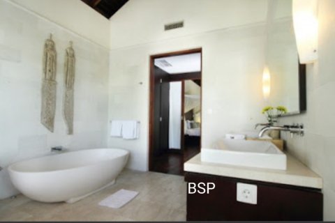 5 bedrooms Villa in Seminyak, Indonesia No. 23482 4