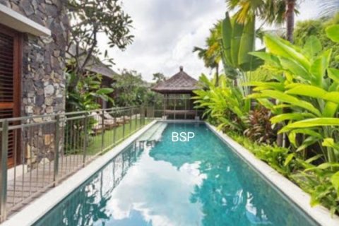 5 bedrooms Villa in Seminyak, Indonesia No. 23482 2