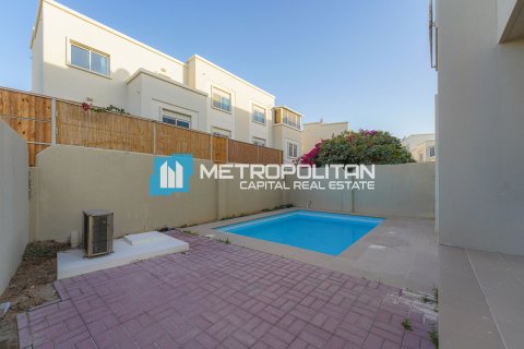 5 dormitorios Villa en Al Reef, UAE No. 24914 25