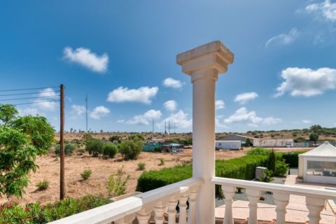 4 bedrooms Villa in Famagusta, Cyprus No. 36774 22