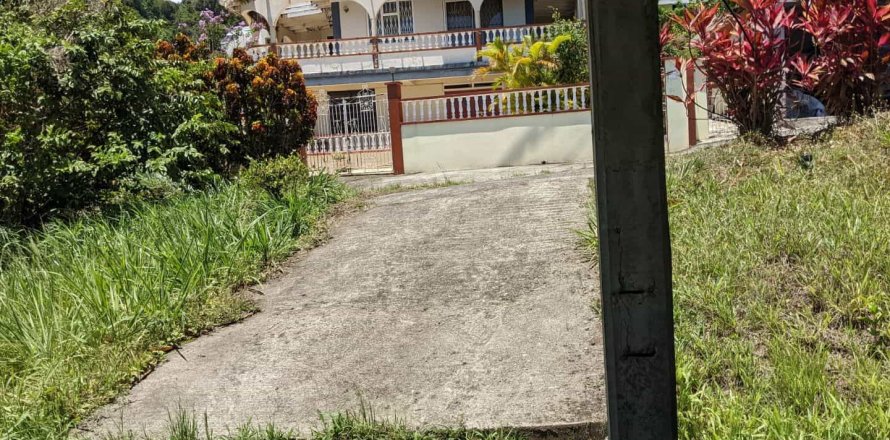 1 chambre House à Loubiere, Dominica No. 66250