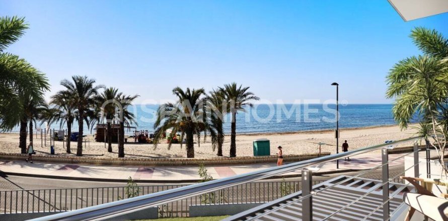 4 bedrooms Villa in El Campello, Spain No. 27798