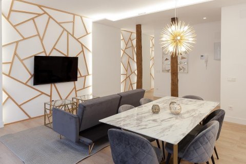 2 dormitorios Apartment en Madrid, Spain No. 27805 16