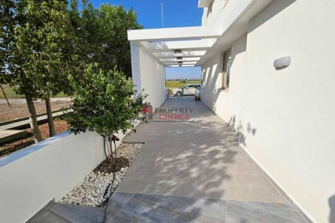 4 dormitorios Villa en Livadia, Cyprus No. 76009 15