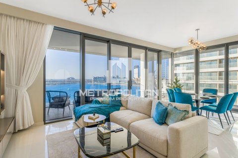 Квартира с 3 спальнями в EMAAR Beachfront, ОАЭ №4605 1