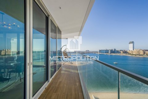 Квартира с 3 спальнями в EMAAR Beachfront, ОАЭ №4605 14