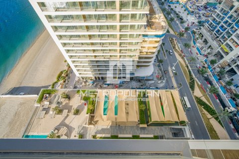 Квартира с 3 спальнями в EMAAR Beachfront, ОАЭ №4605 10