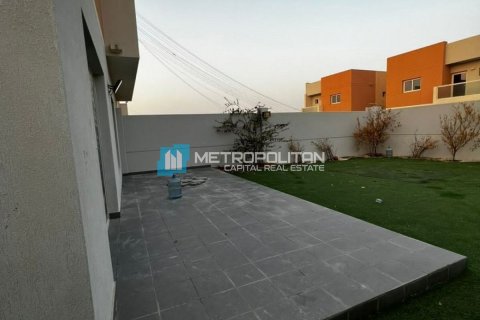 3 dormitorios Villa en Al Samha, UAE No. 4538 13