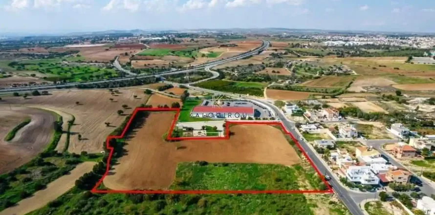 22061m² Land à Ormideia, Cyprus No. 41490