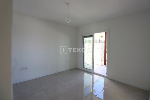 1+1 Penthouse in Milas, Turkey No. 66329 23